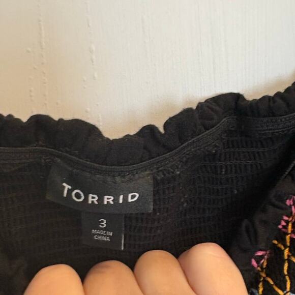 Torrid Size 3 3X Off the Shoulder Embroidered Dress - Picture 5 of 6